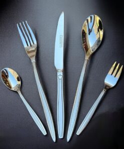 ​شنطة معالق فضي ARSHIA 86 قطعة - إضافة أنيقة وعملية لمطبخك