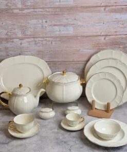 طقم  سفره تايلاندي qualitier اللون اوف وايت