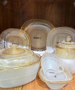 Alternative view of طقم أركوبيركس قطعة من الكريستال، بتصميم تايلاندي ساحر ومزين بحافة ذهبية من أنقى أنواع الذهب.
✨ 58 قطعة